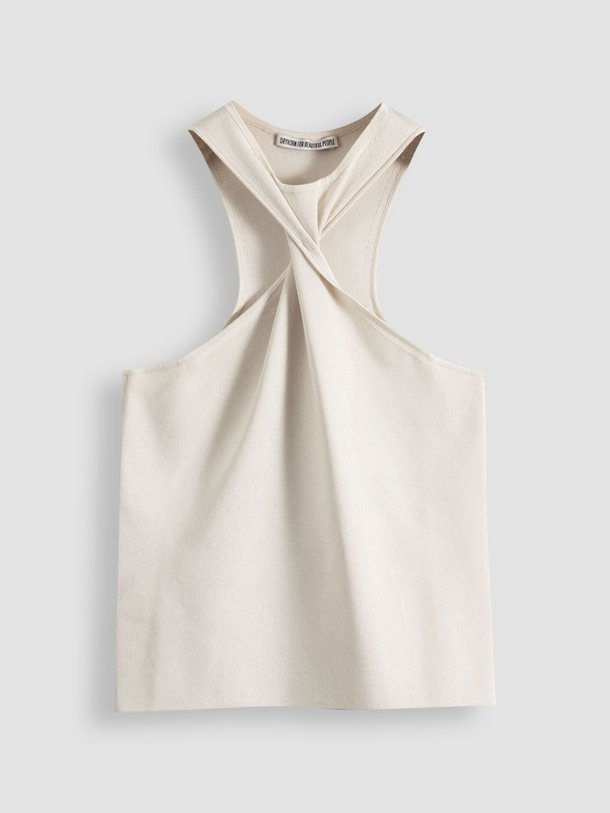 Ontdek de Rabienne fijngebreide top van Drykorn in de kleur beige bij Orangebag. Op werkdagen voor 21:45 besteld, morgen in huis.