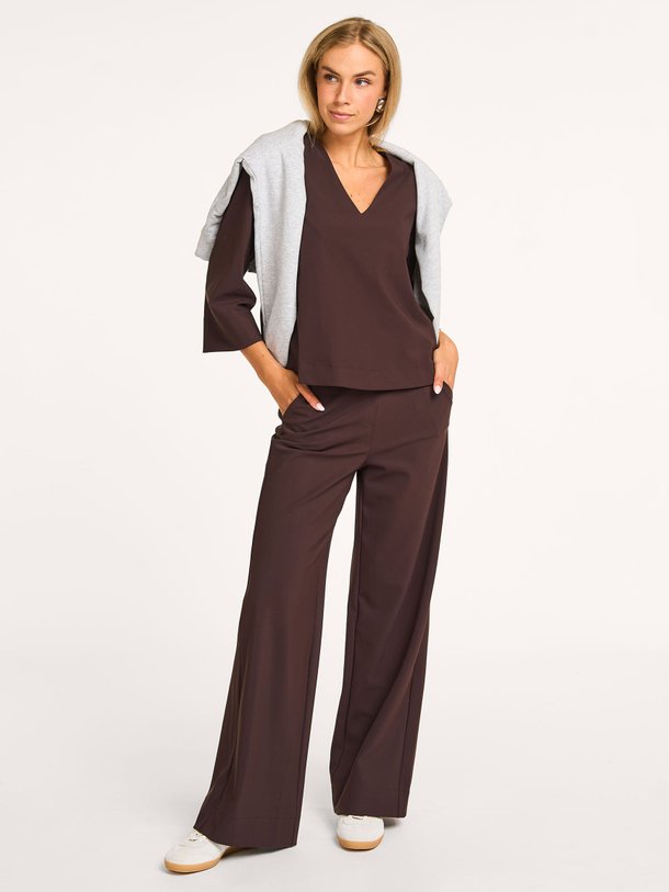 Ontdek de Lexie bonded travel jersey broek van Studio Anneloes in de kleur donkerbruin bij Orangebag. Op werkdagen voor 21:45 besteld, morgen in huis.