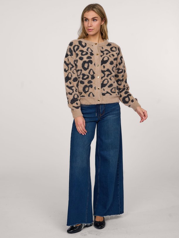 Ontdek de Bibi viscosemix leopard vest van Studio Anneloes in de kleur beige bij Orangebag. Op werkdagen voor 21:45 besteld, morgen in huis.