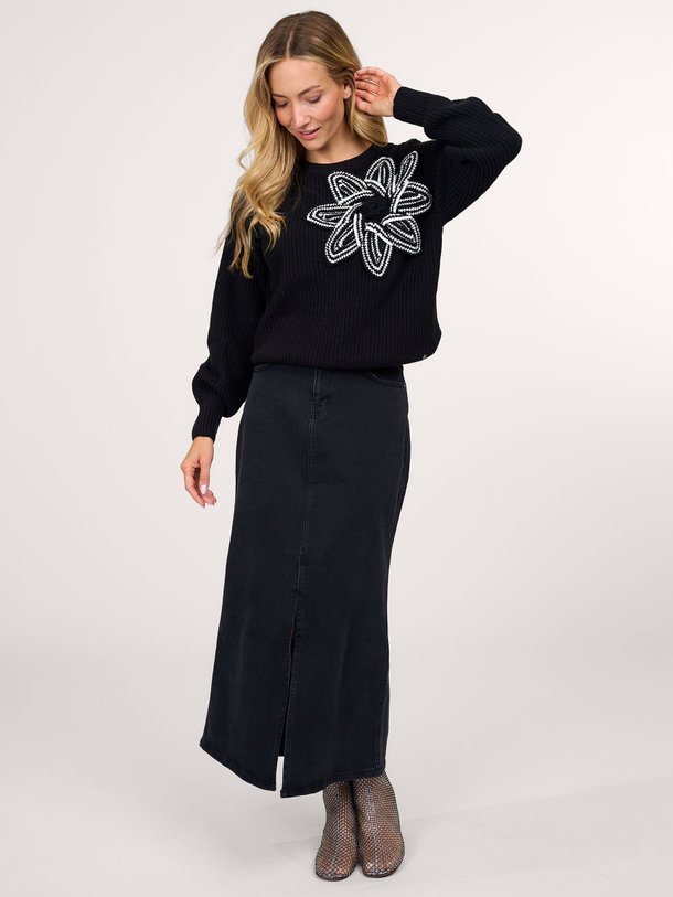 Ontdek de Annebella denim maxi rok van Studio Anneloes in de kleur zwart bij Orangebag. Op werkdagen voor 21:45 besteld, morgen in huis.