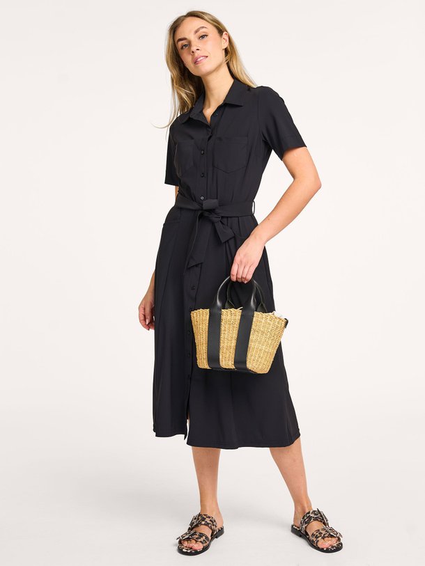 Ontdek de Cindy medium travel jersey jurk van Studio Anneloes in de kleur zwart bij Orangebag. Op werkdagen voor 21:45 besteld, morgen in huis.