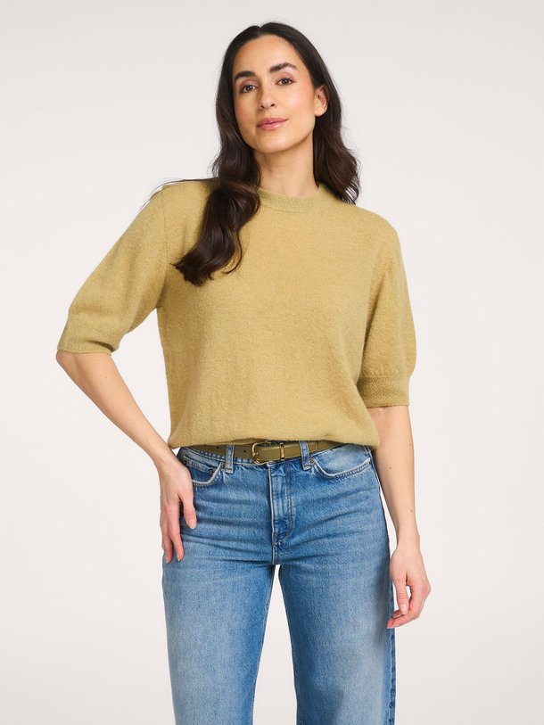 Ontdek de Sanidy alpacamix trui van Drykorn in de kleur Kaki bij Orangebag. Op werkdagen voor 21:45 besteld, morgen in huis.