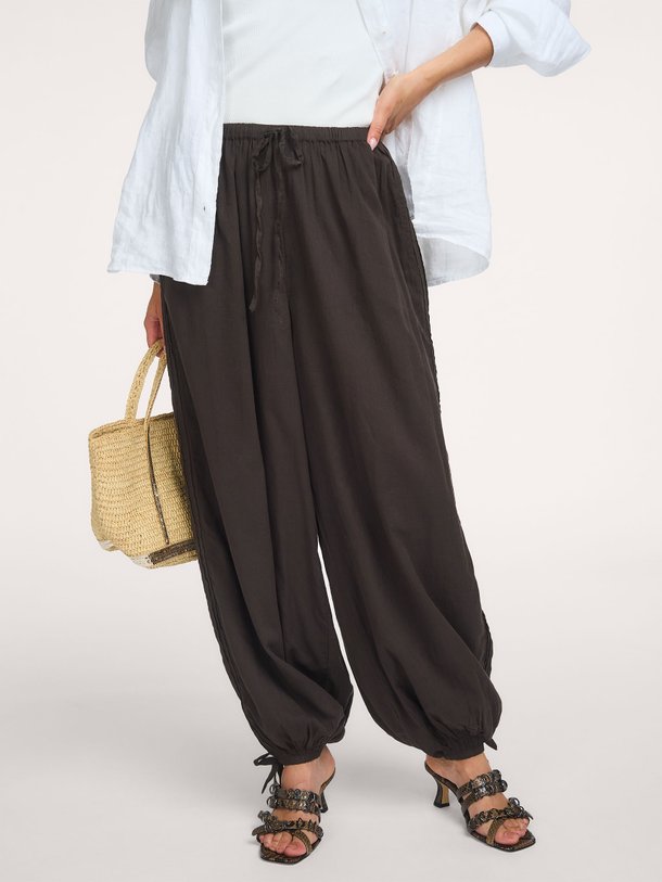 Ontdek de Elyse S Voile Balloon Pants van Neo Noir bij Orangebag. Een luchtige katoenen broek met een trendy silhouet. Perfect voor een zomerse look.