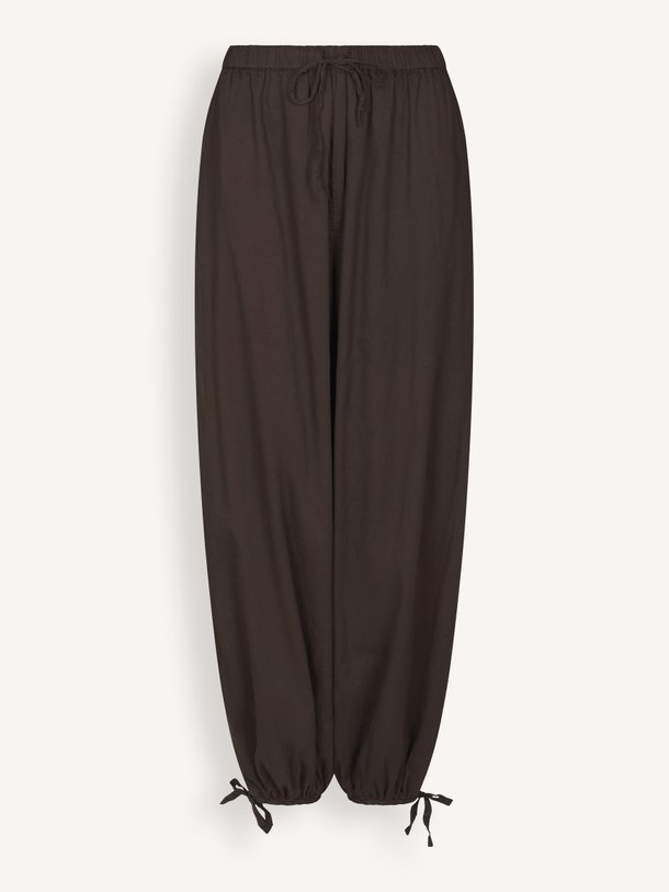 Neo Noir Elyse S Voile Balloon Pants online kopen | Orangebag Ontdek de Elyse S Voile Balloon Pants van Neo Noir bij Orangebag. Een luchtige katoenen broek met een trendy silhouet. Perfect voor een zomerse look.