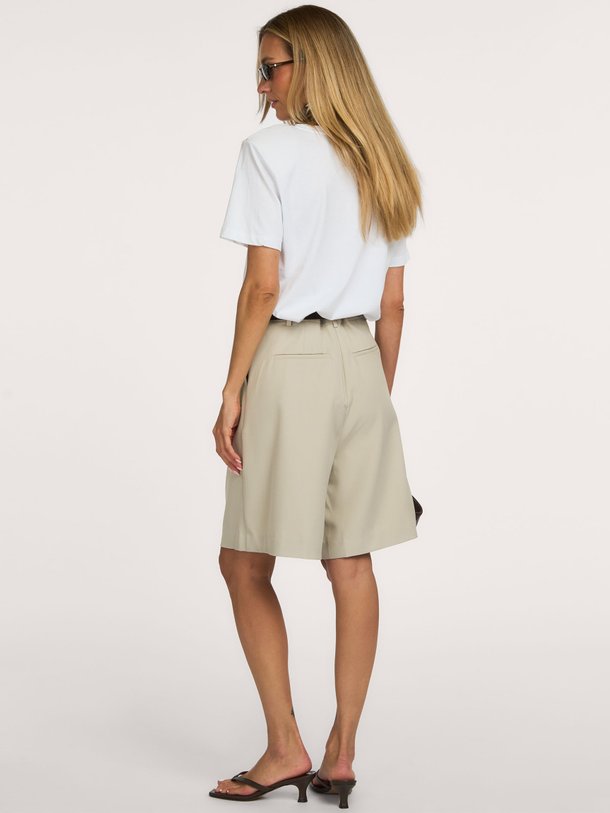 Nika, geweven bermuda short