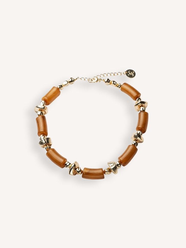 Bow19 Luna Bead Necklace online kopen | Orangebag Ontdek de Bow19 Luna Bead Necklace bij Orangebag. Een prachtige ketting met amberkleurige kralen en gouden accenten voor een warme, elegante look.