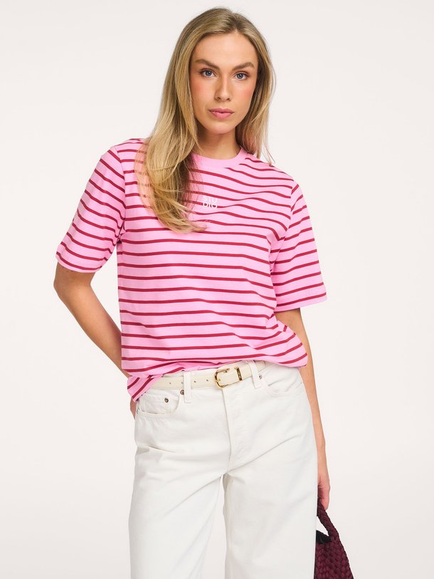 Stripe studio floor t-shirt