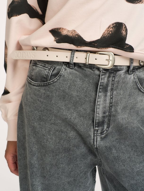 leather belt studs Lederen riem met studs