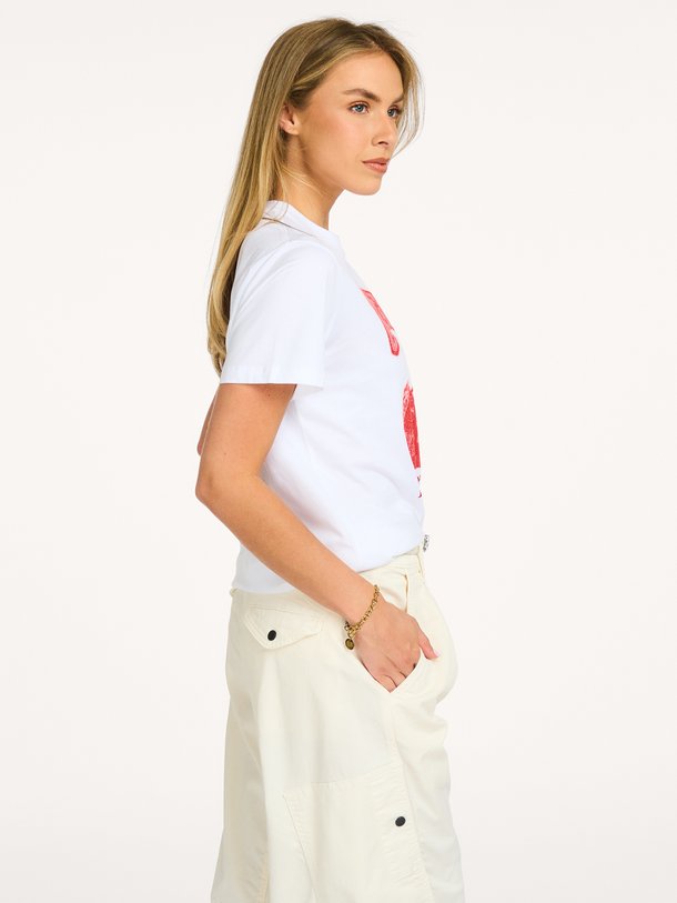 Basic cotton jersey cherry with caviar Organic cotton T-shirt met print