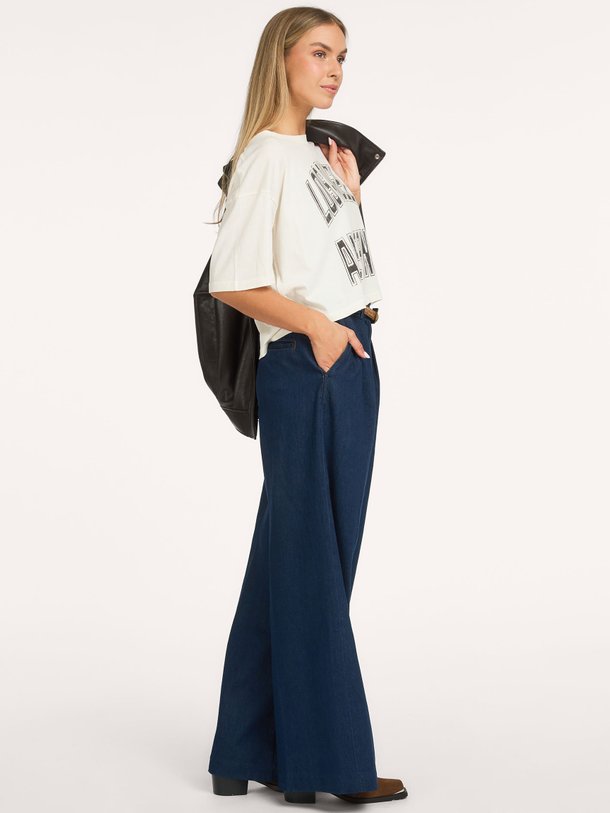 JOHNNY CROPPED TEE Johnny, katoenen T-shirt met logo