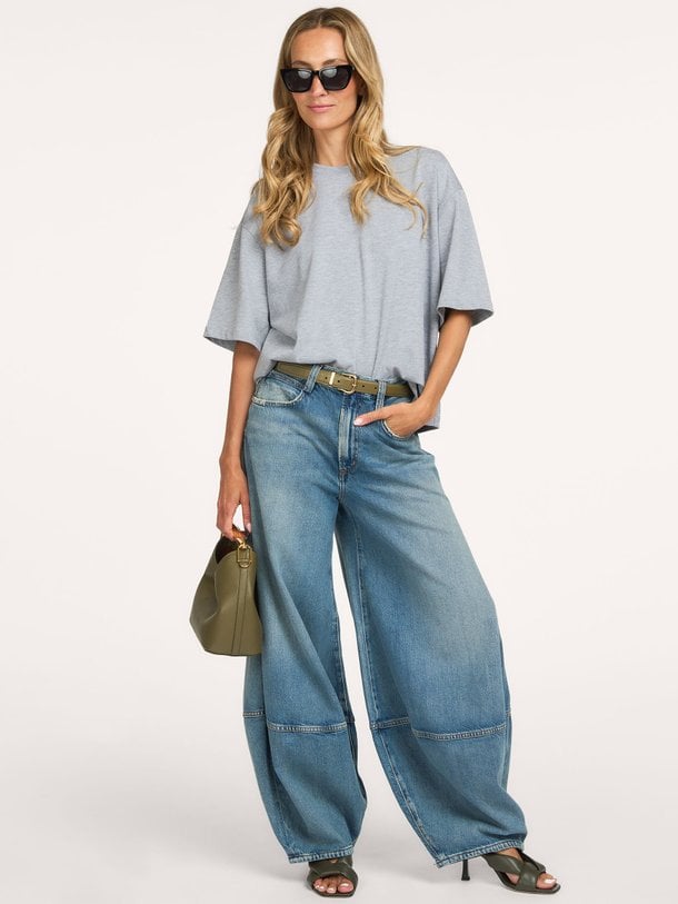 lantern jean in avenue Lantern, high waist barrel fit jeans