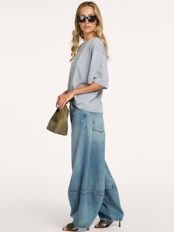 lantern jean in avenue Lantern, high waist barrel fit jeans
