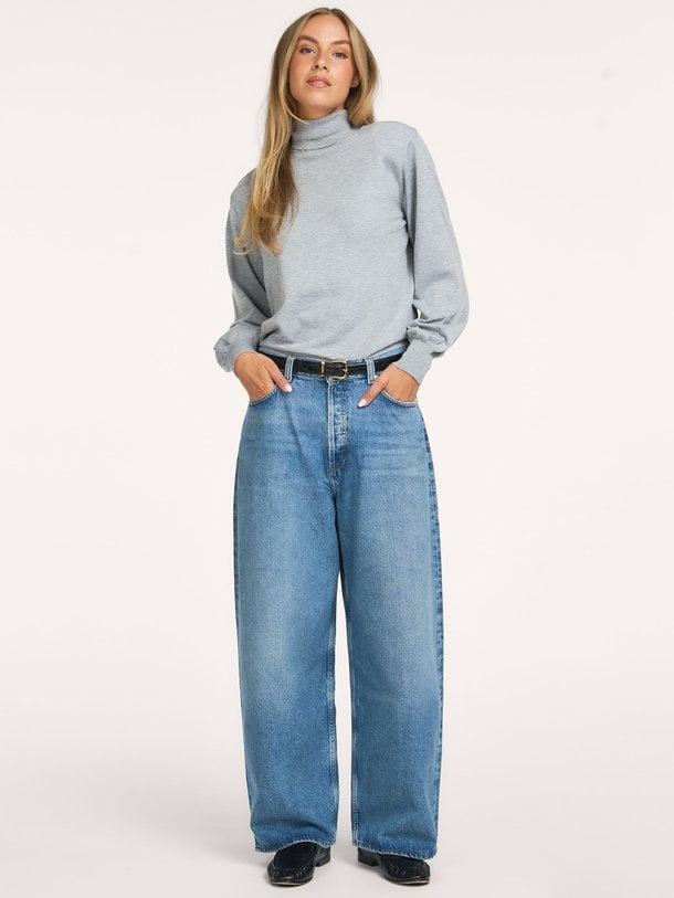 Rounded baggy, high waist wide fit jeans