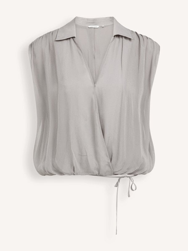 01-201228-606 Viscose blouse