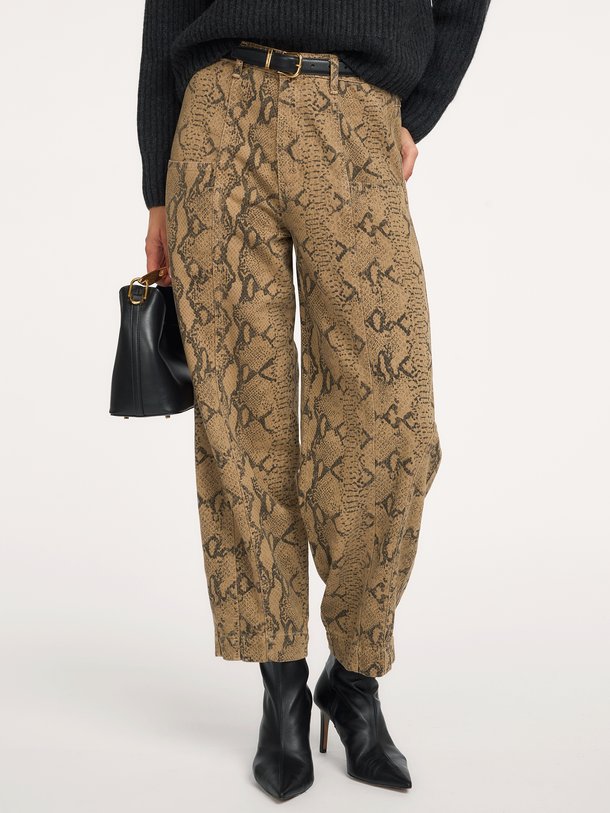 Abbi, high waist barrel fit jeans