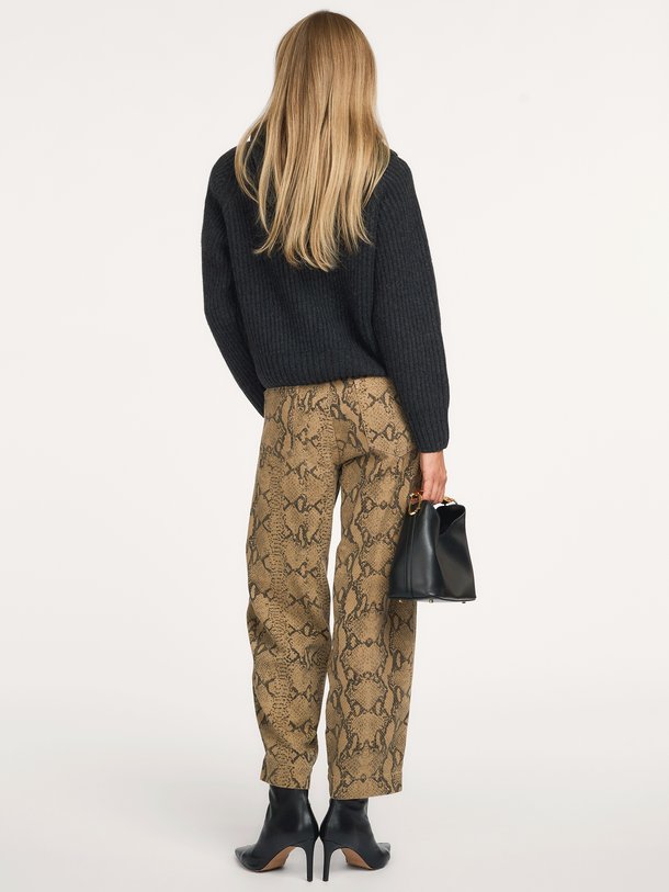 Abbi, high waist barrel fit jeans