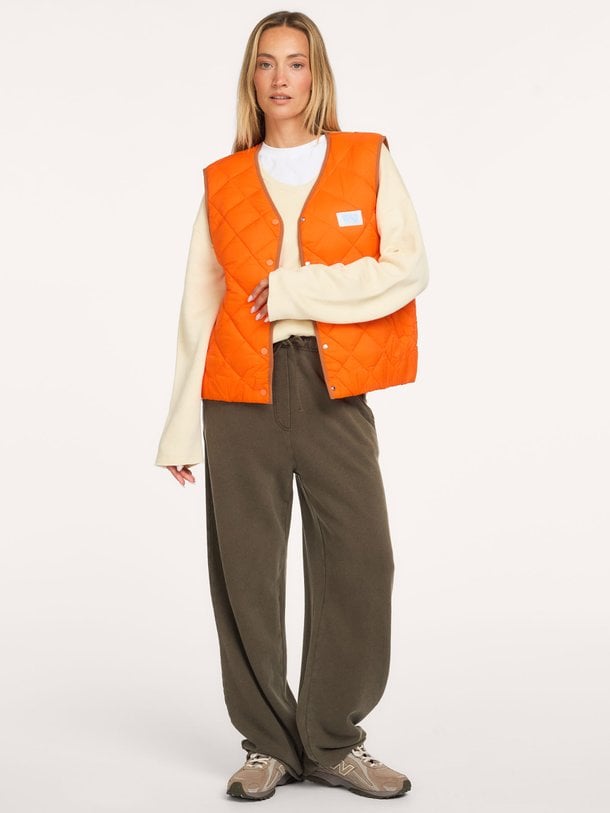 Yupibam, geweven bodywarmer