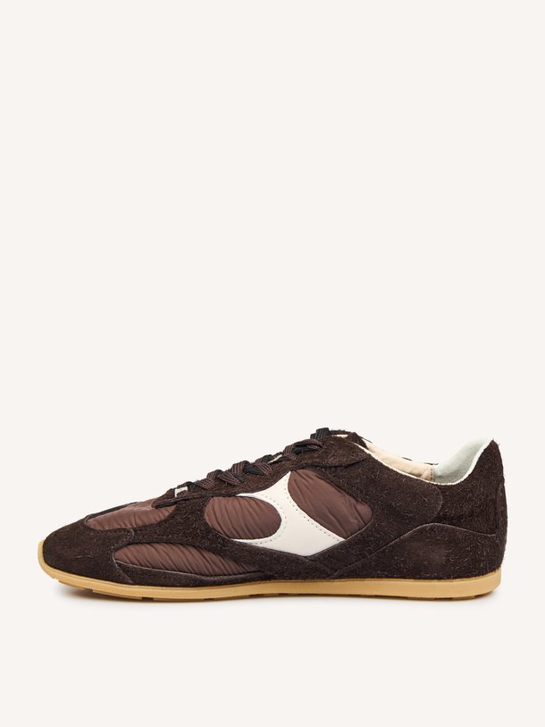 Riley Morgan (L) Riley Morgan, suède sneakers