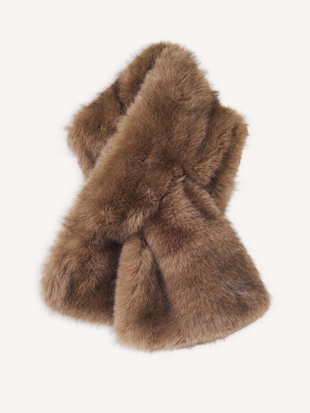 Logan, fake fur sjaal