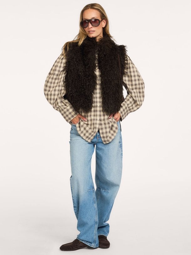 SHIFU FAUX FUR GILET Shifu, fake fur gilet