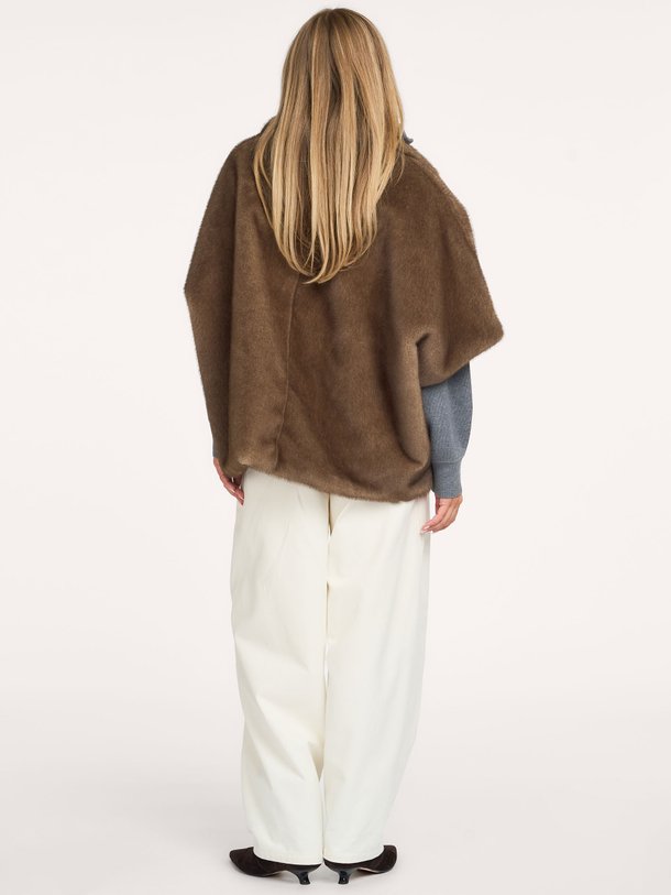 ELIN FAUX MINK CAPE Elin, fake fur cape