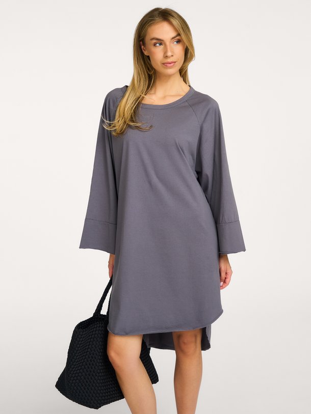 10Days jersey logo dress online kopen | Orangebag Ontdek de 10Days jersey logo dress in donkergrijs. Een comfortabele T-shirt jurk met iconisch ruglogo. Shop deze must-have nu bij Orangebag.