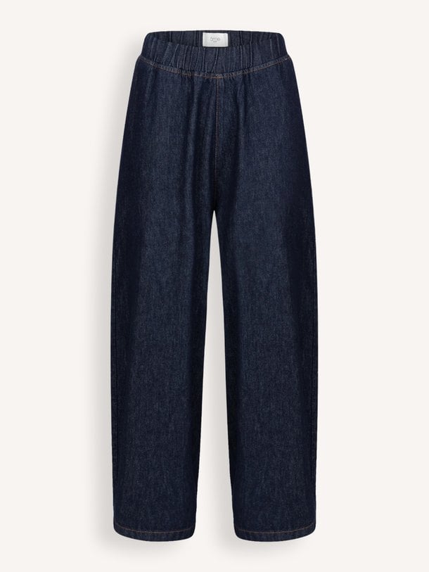 Okay, high waist barrel fit jeans