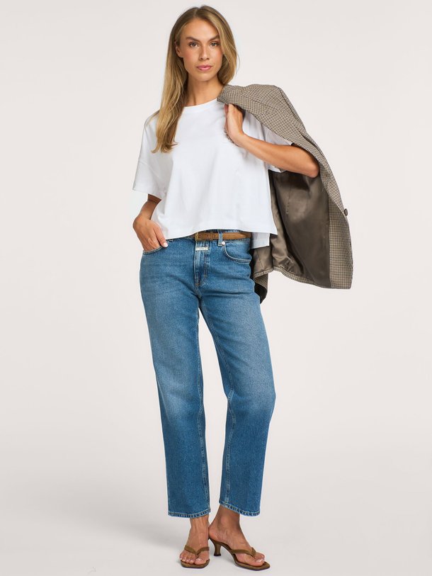 Milo, mid waist tapered fit jeans