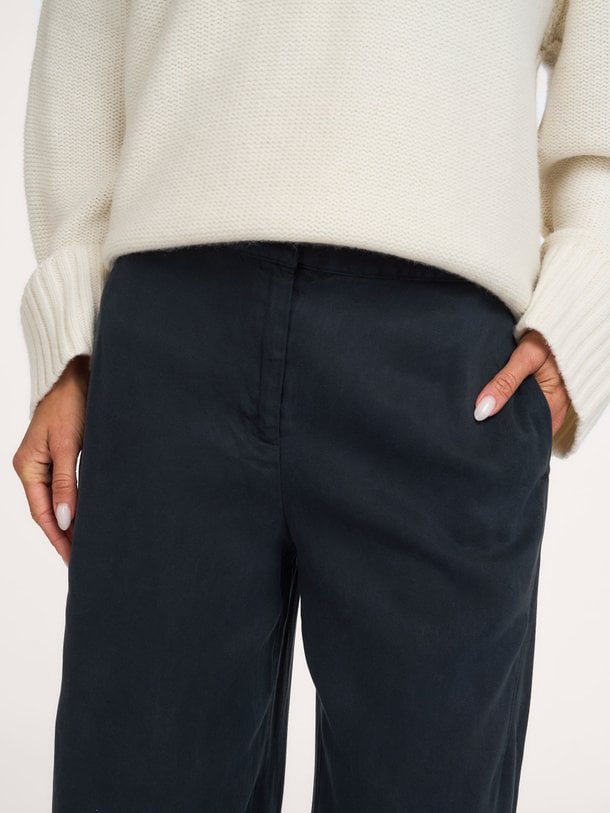 Saroko, lyocell barrel broek