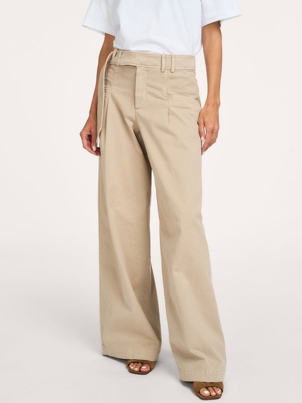 WES Wes, mid waist loose fit jeans