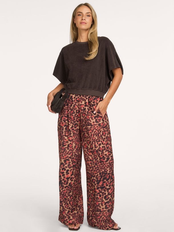 celin cheetah pants Celin, viscosemix broek met dierenprint