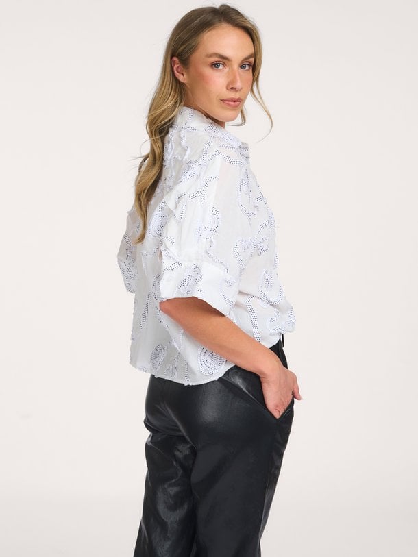 ElricCC Flower SS Shirt Elric, katoenen blouse met applicaties