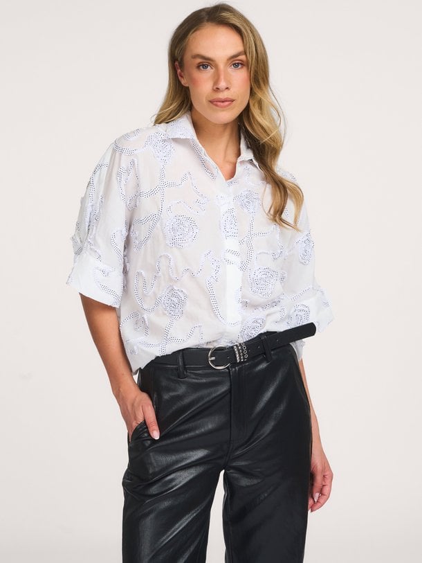 ElricCC Flower SS Shirt Elric, katoenen blouse met applicaties
