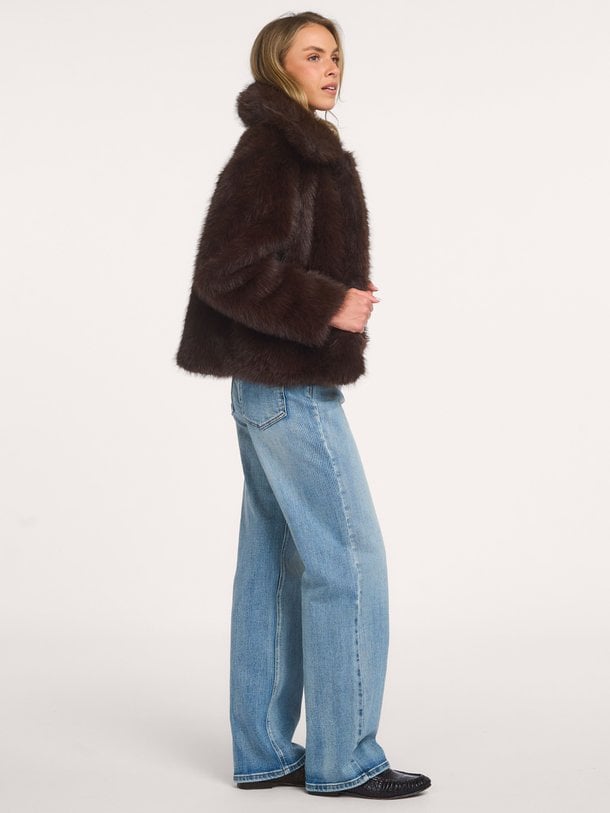 AikoCC Furry Jacket Aiko, fake fur jack