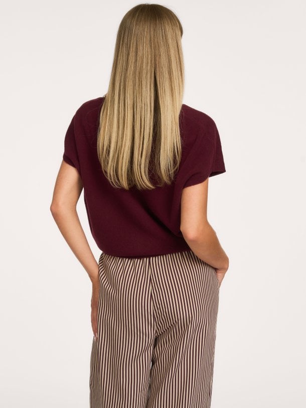 sil v-neck pullover Sil, merino wollen top