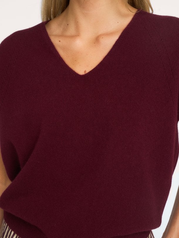 sil v-neck pullover Sil, merino wollen top