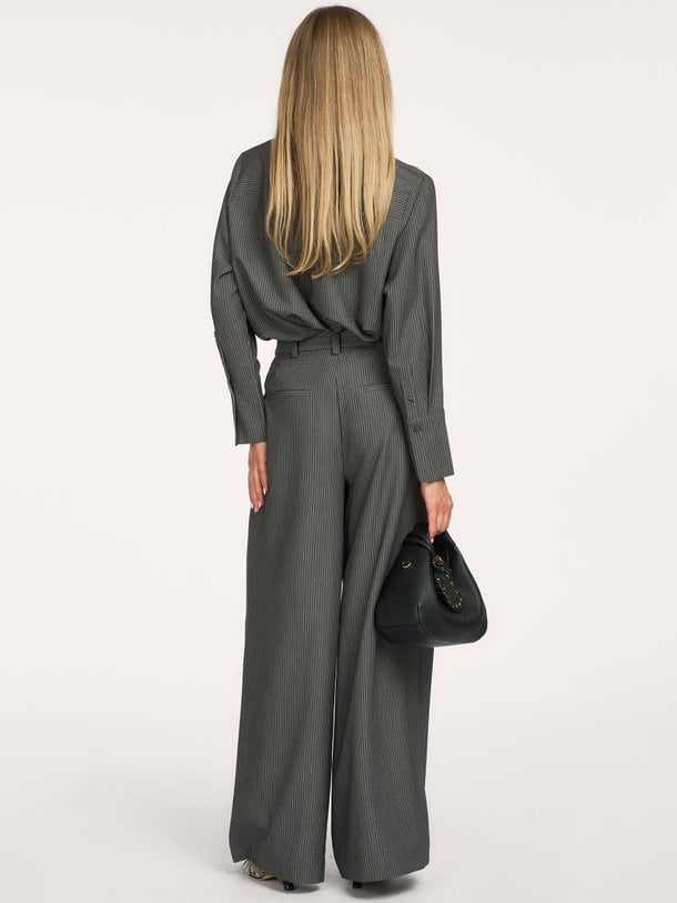 22 THE PINSTRIPED SHIRT Viscosemix gestreepte blouse