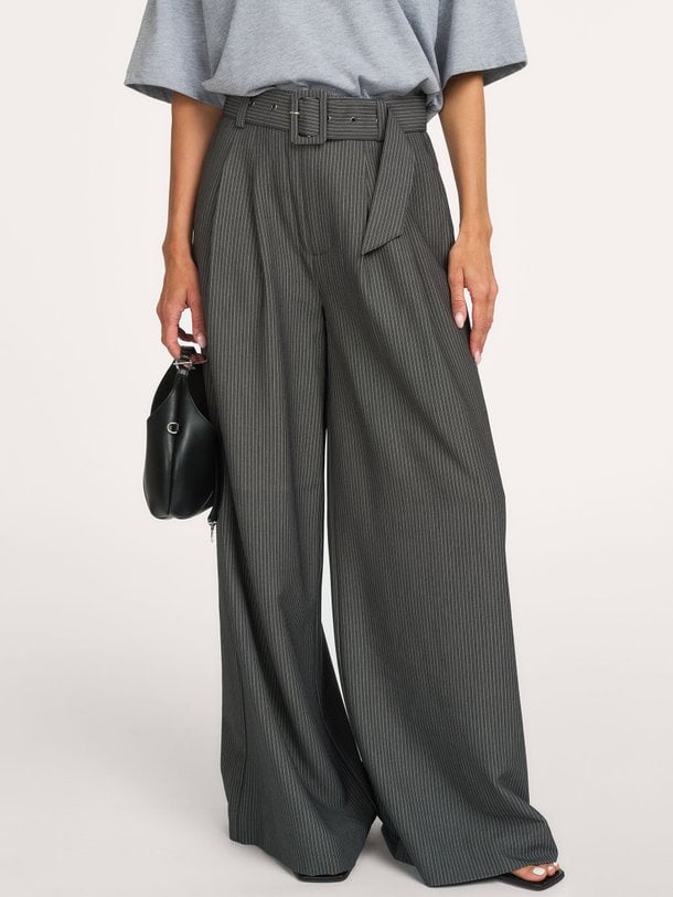 23 THE PINSTRIPED HIGH PANT Viscosemix broek met krijtstreep