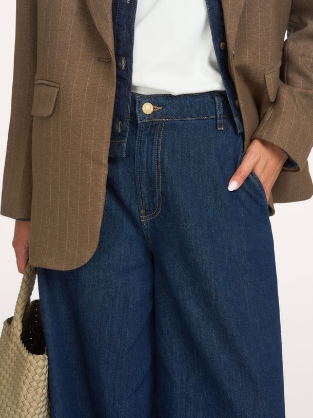 High waist barrel fit jeans