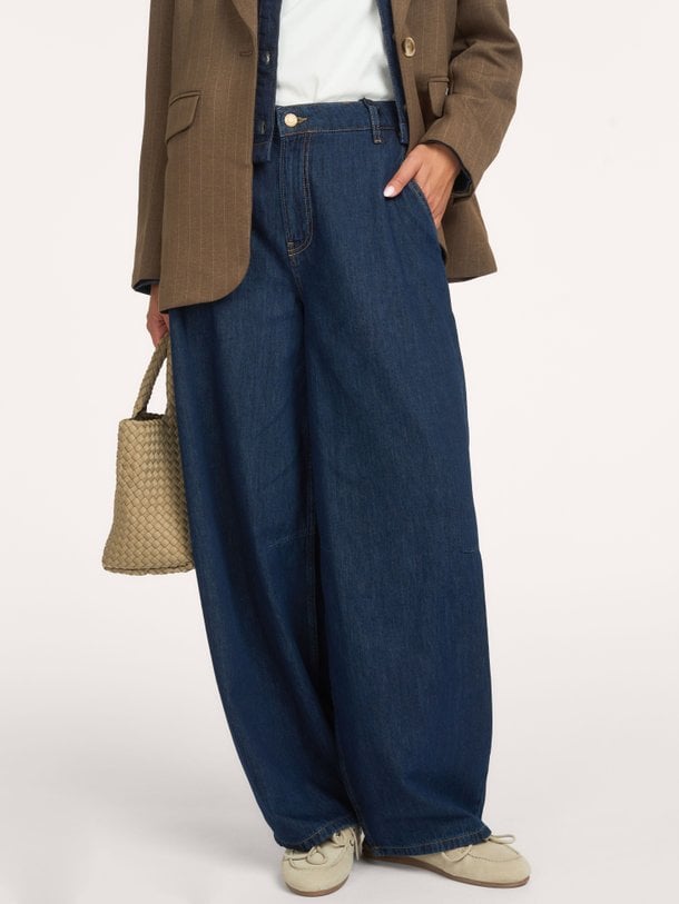 High waist barrel fit jeans