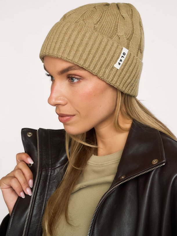 WOOL CABLE KNITTED BEANIE Wol/katoenmix muts