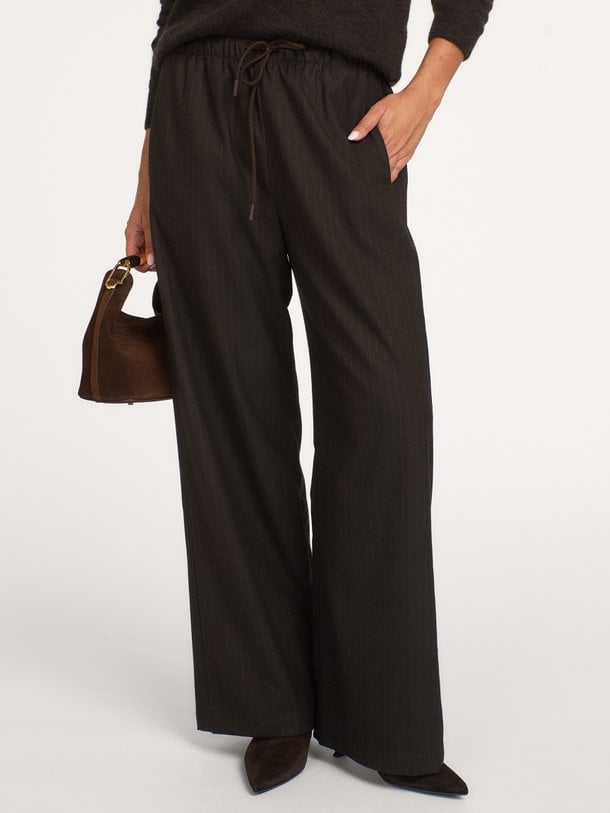 pelle pinstripe pants Pelle, viscosemix broek met krijtstreep