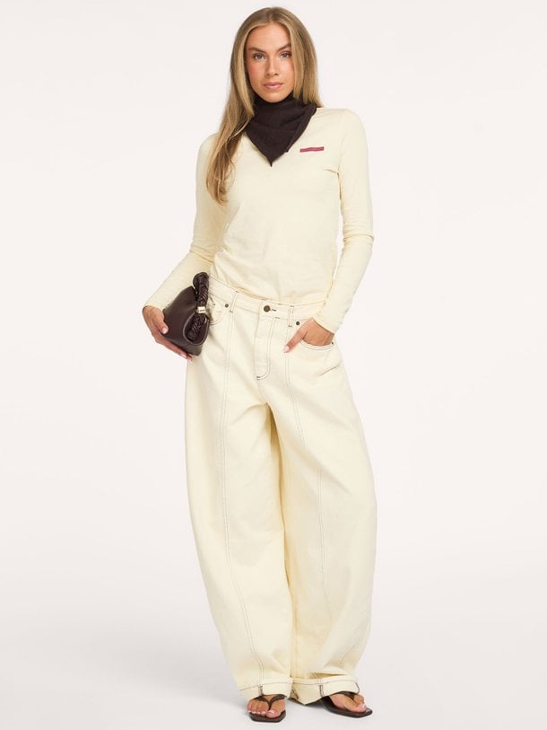 Arden, high waist barrel fit jeans