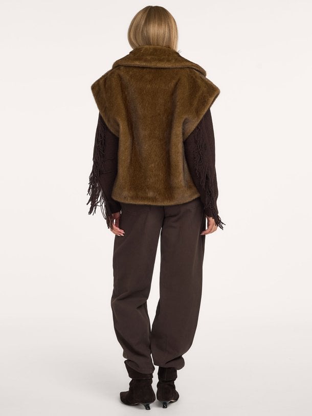 Furdy faux fur cape coat Furdy, fake fur jasje