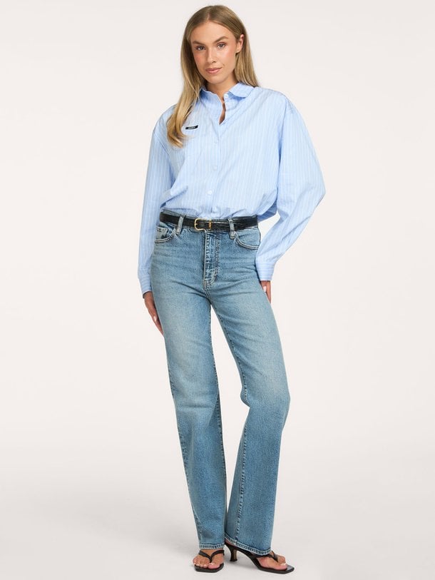 The Arrow, mid waist straight fit jeans