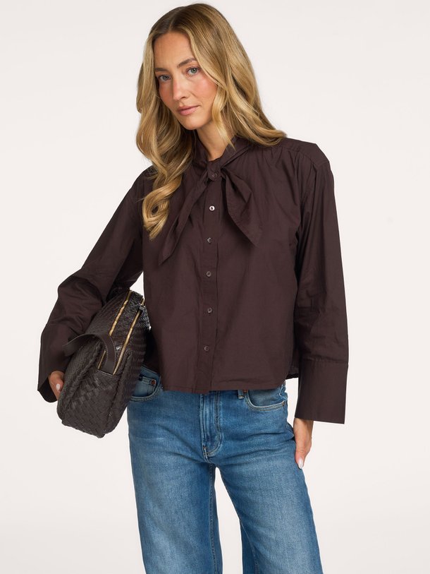 KARMEL Poplin shirt with bow collar Karmel, katoenen blouse