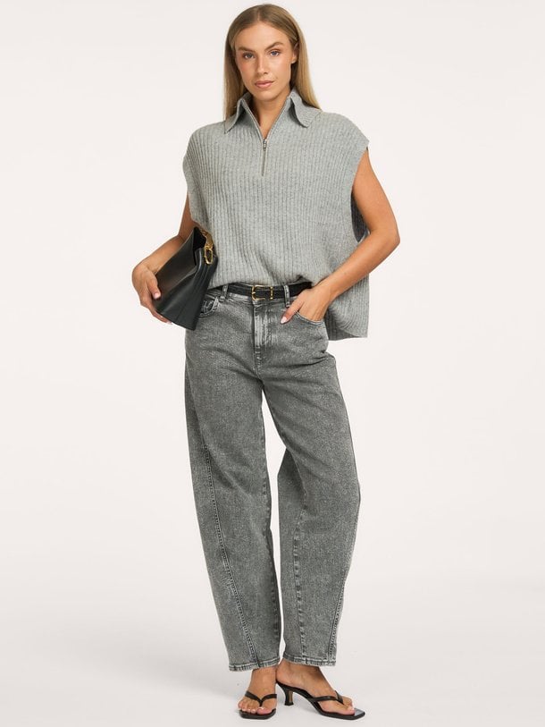 Begum, mid waist barrel fit jeans