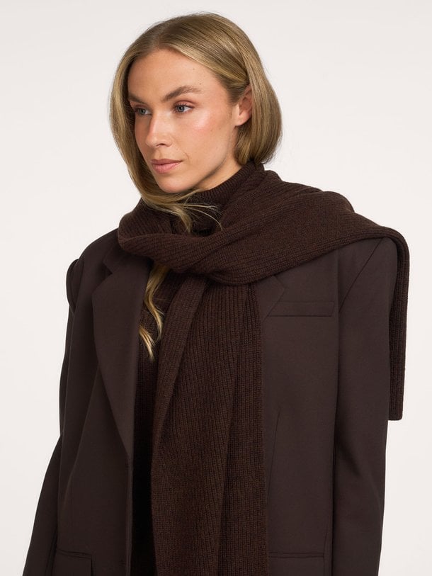 Lone hooded scarf Lone, merino wolmix sjaal met capuchon