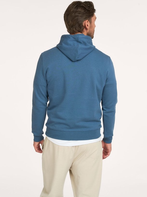 Shop deze sportieve blauwe Mistral hoodie met iconisch logo bij Orangebag. Perfect voor een relaxte look met een zachte feel en handige capuchon.