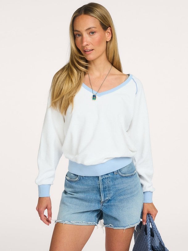 Mistral 3080643003096 online kopen | Orangebag Shop dit sportieve Mistral sweatshirt in wit met lichtblauwe details bij Orangebag. Perfect voor een casual look met een frisse vibe.